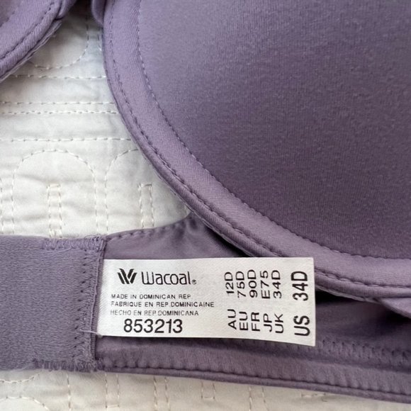 A pair of Wacoal 34 D Perfect Primer Underwire T-Shirt Bras - Picture 6 of 10